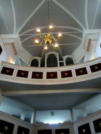 Orgel von unten